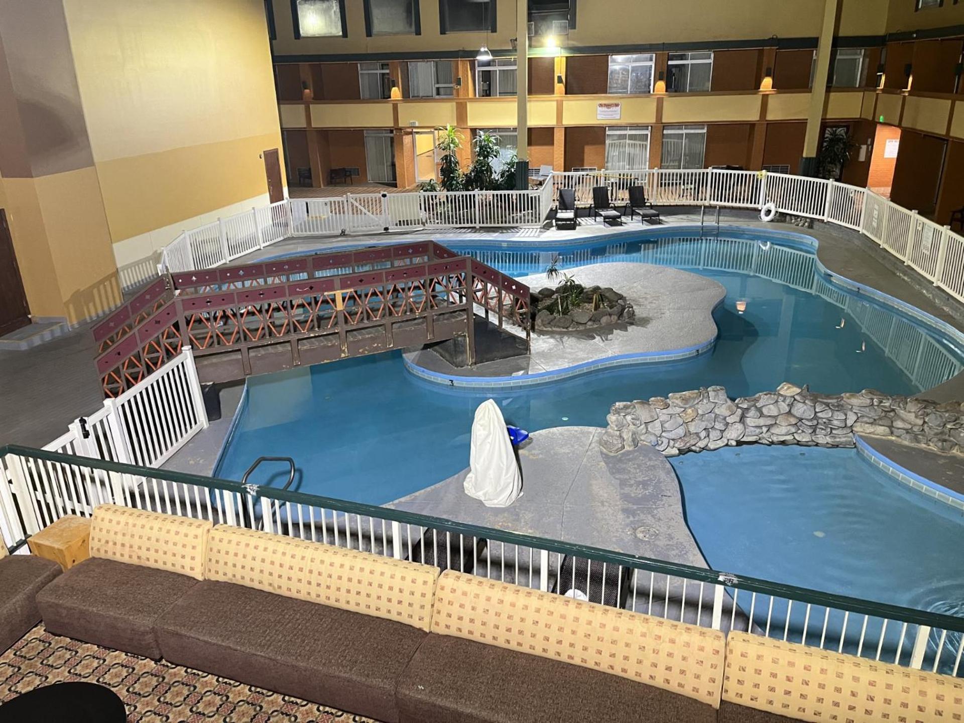 Clarion Inn & Suites And Convention Center Kearney Eksteriør bilde