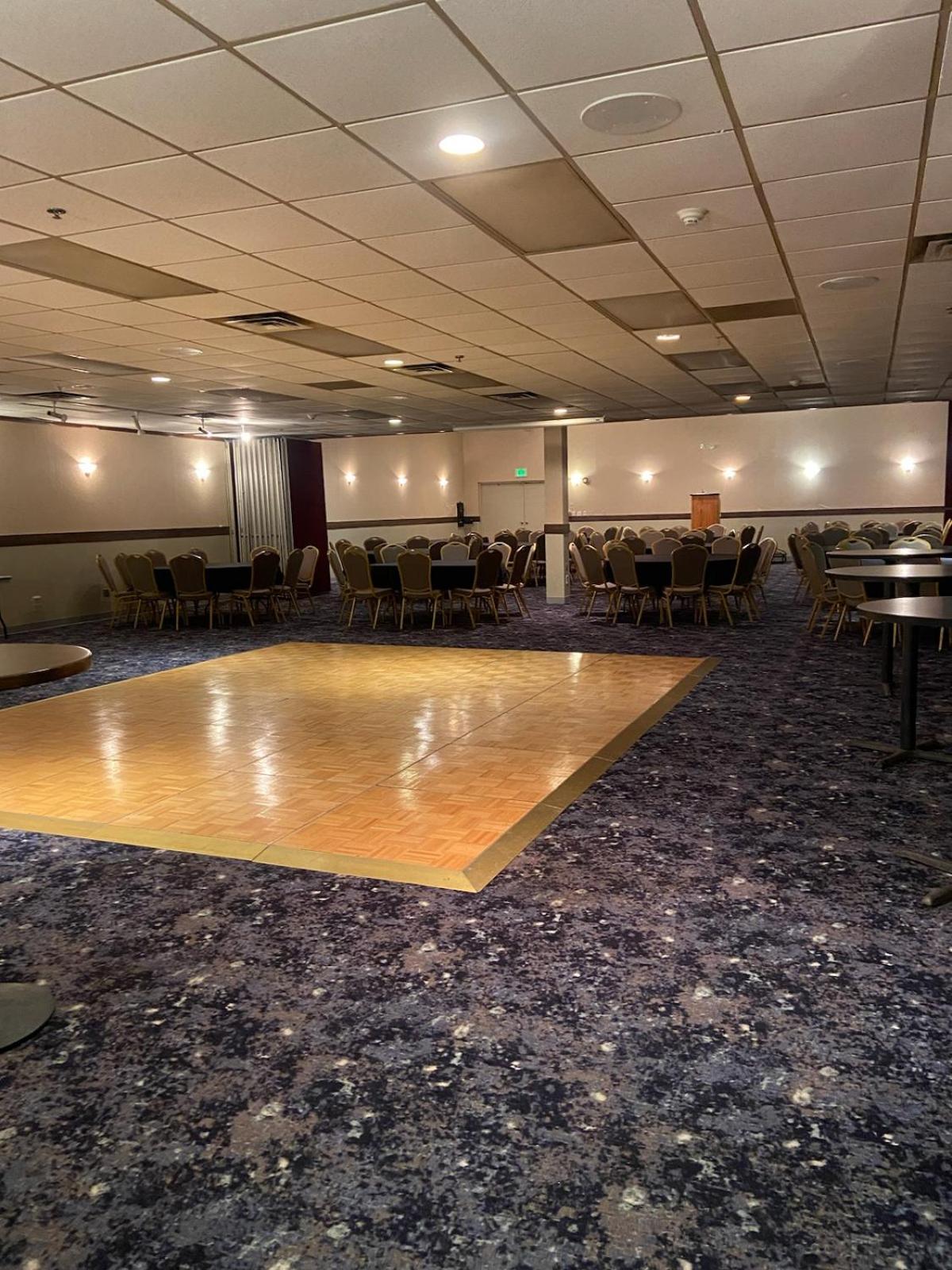 Clarion Inn & Suites And Convention Center Kearney Eksteriør bilde