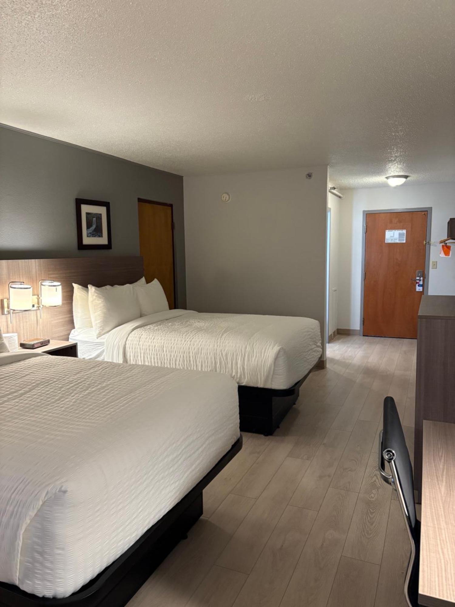 Clarion Inn & Suites And Convention Center Kearney Eksteriør bilde