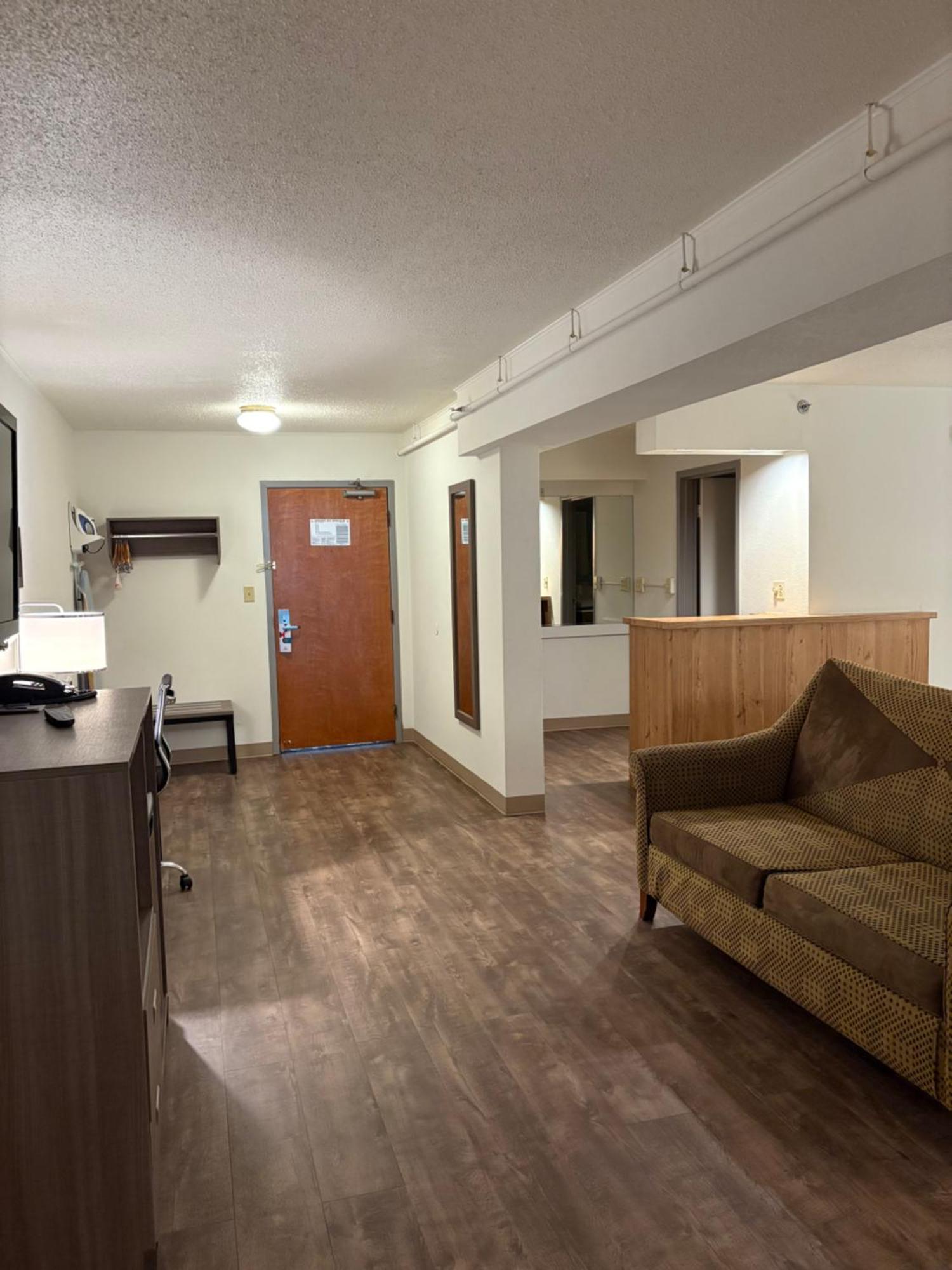 Clarion Inn & Suites And Convention Center Kearney Eksteriør bilde