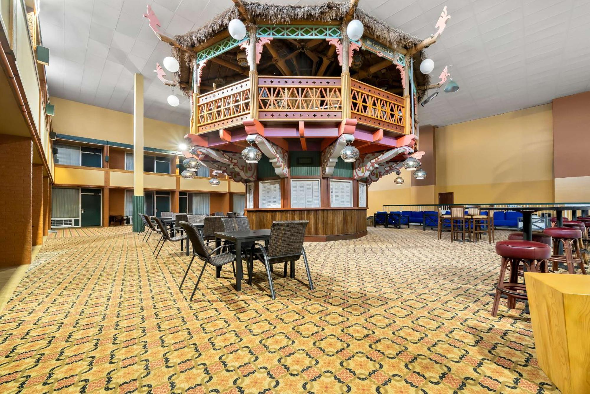 Clarion Inn & Suites And Convention Center Kearney Eksteriør bilde