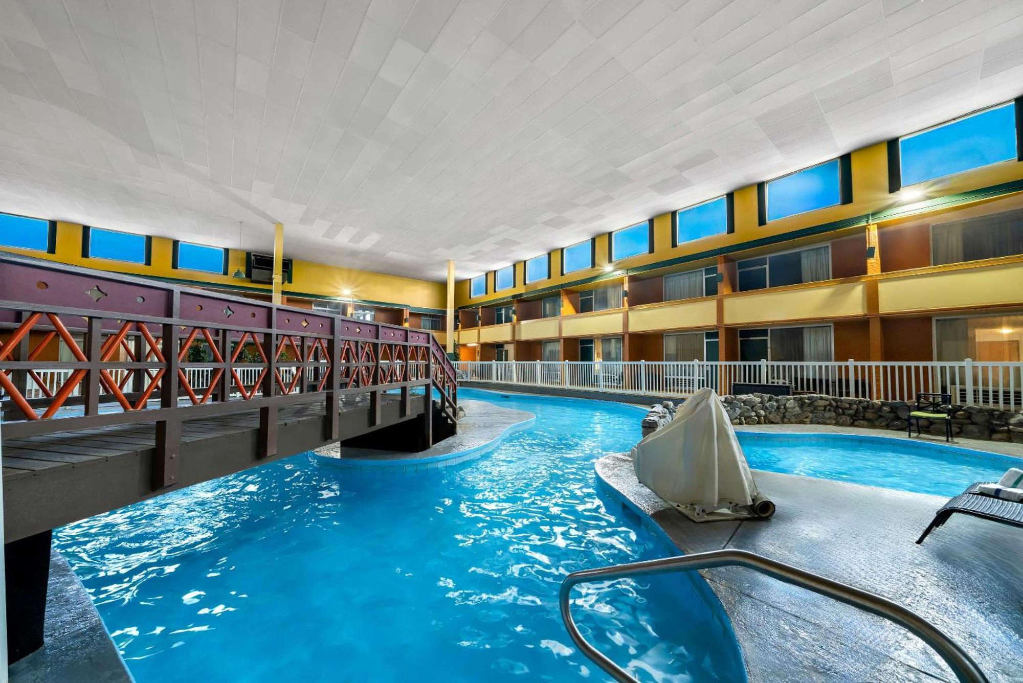 Clarion Inn & Suites And Convention Center Kearney Eksteriør bilde