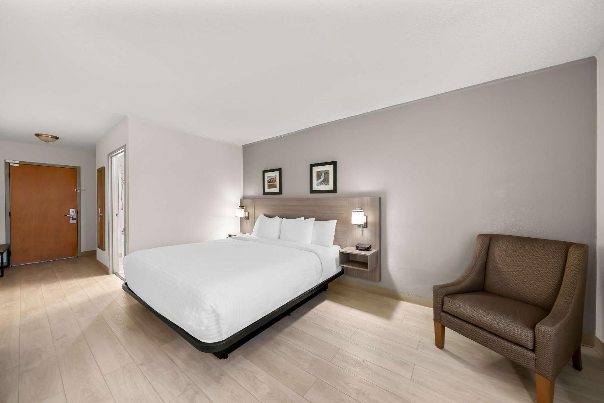 Clarion Inn & Suites And Convention Center Kearney Eksteriør bilde