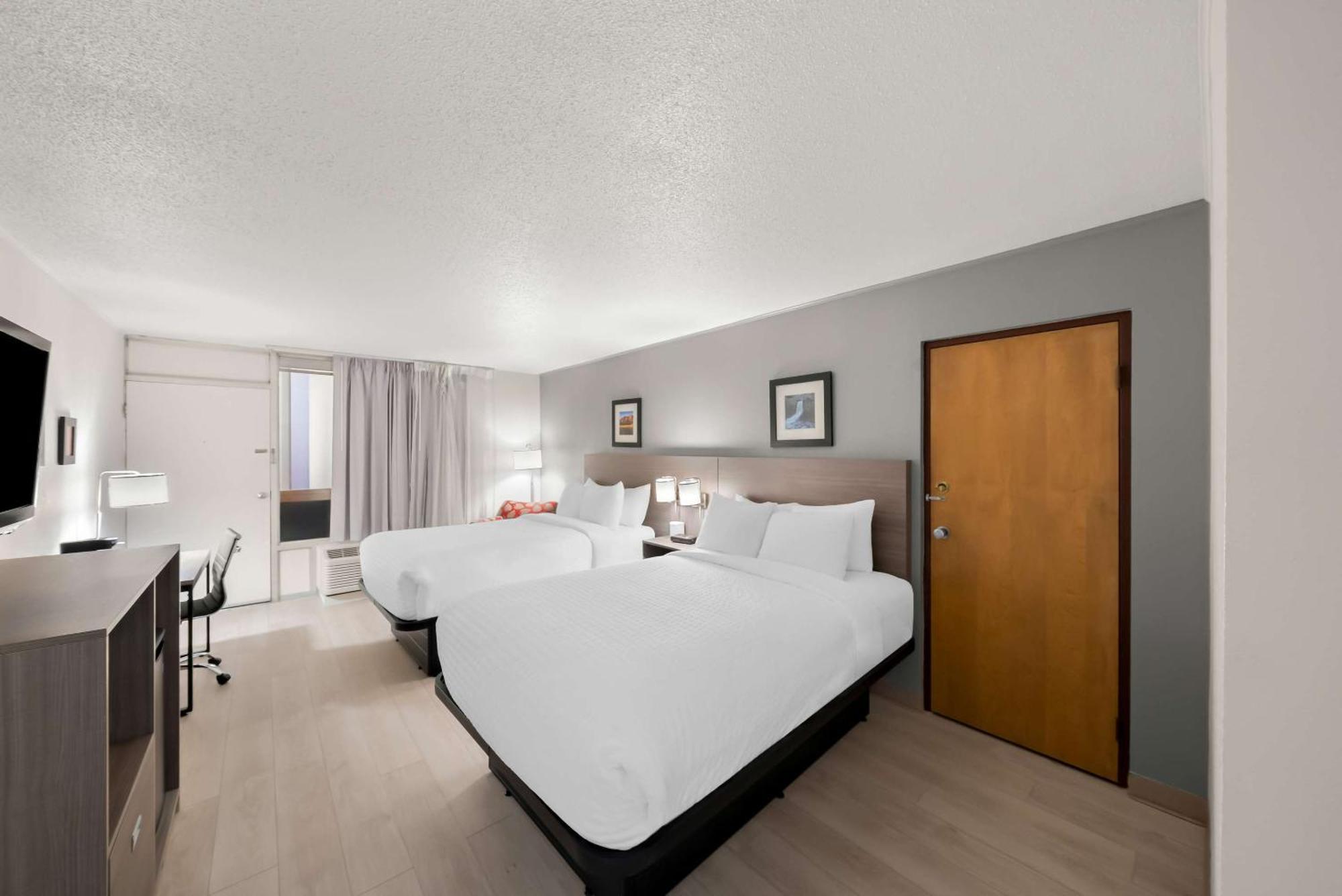 Clarion Inn & Suites And Convention Center Kearney Eksteriør bilde