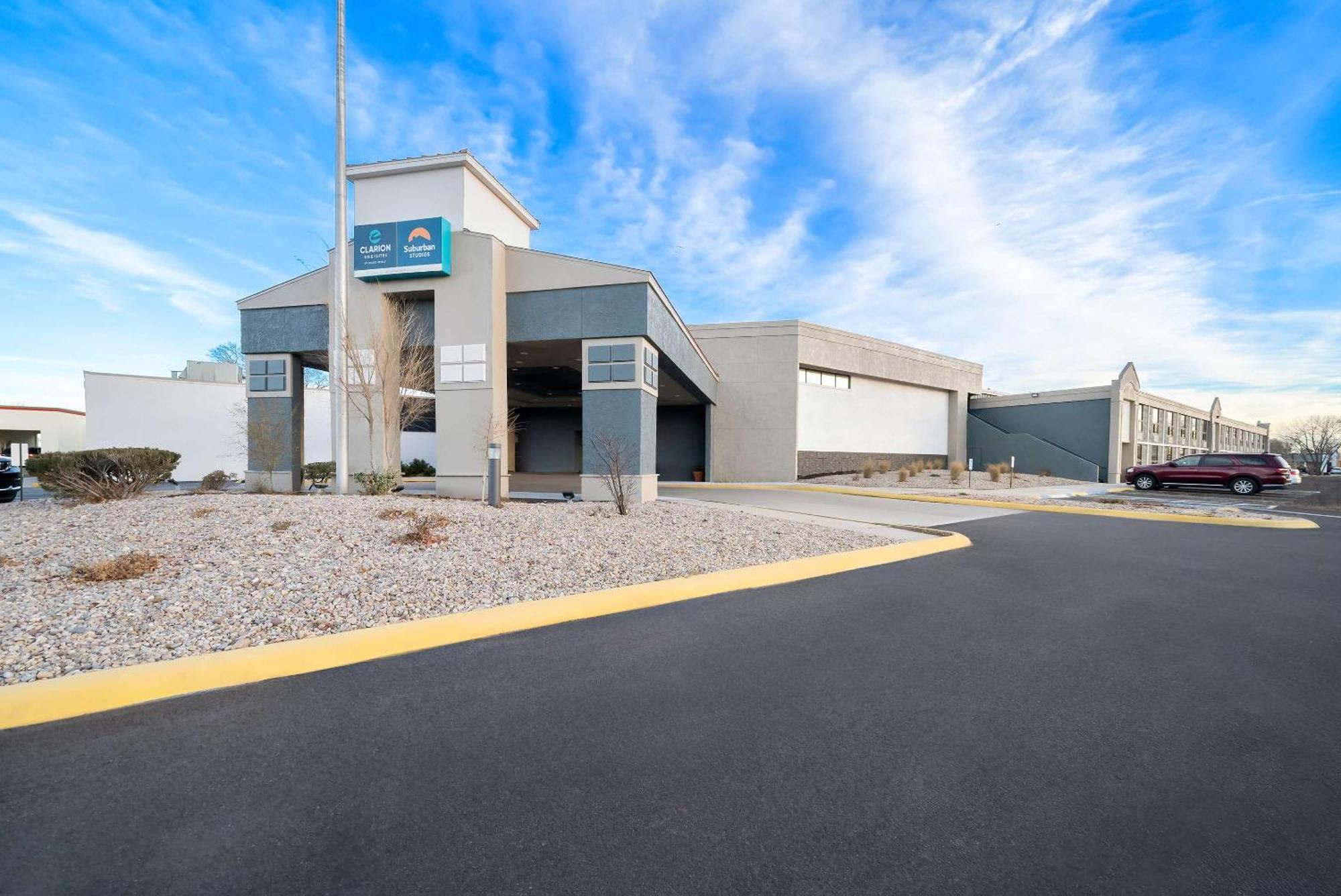 Clarion Inn & Suites And Convention Center Kearney Eksteriør bilde