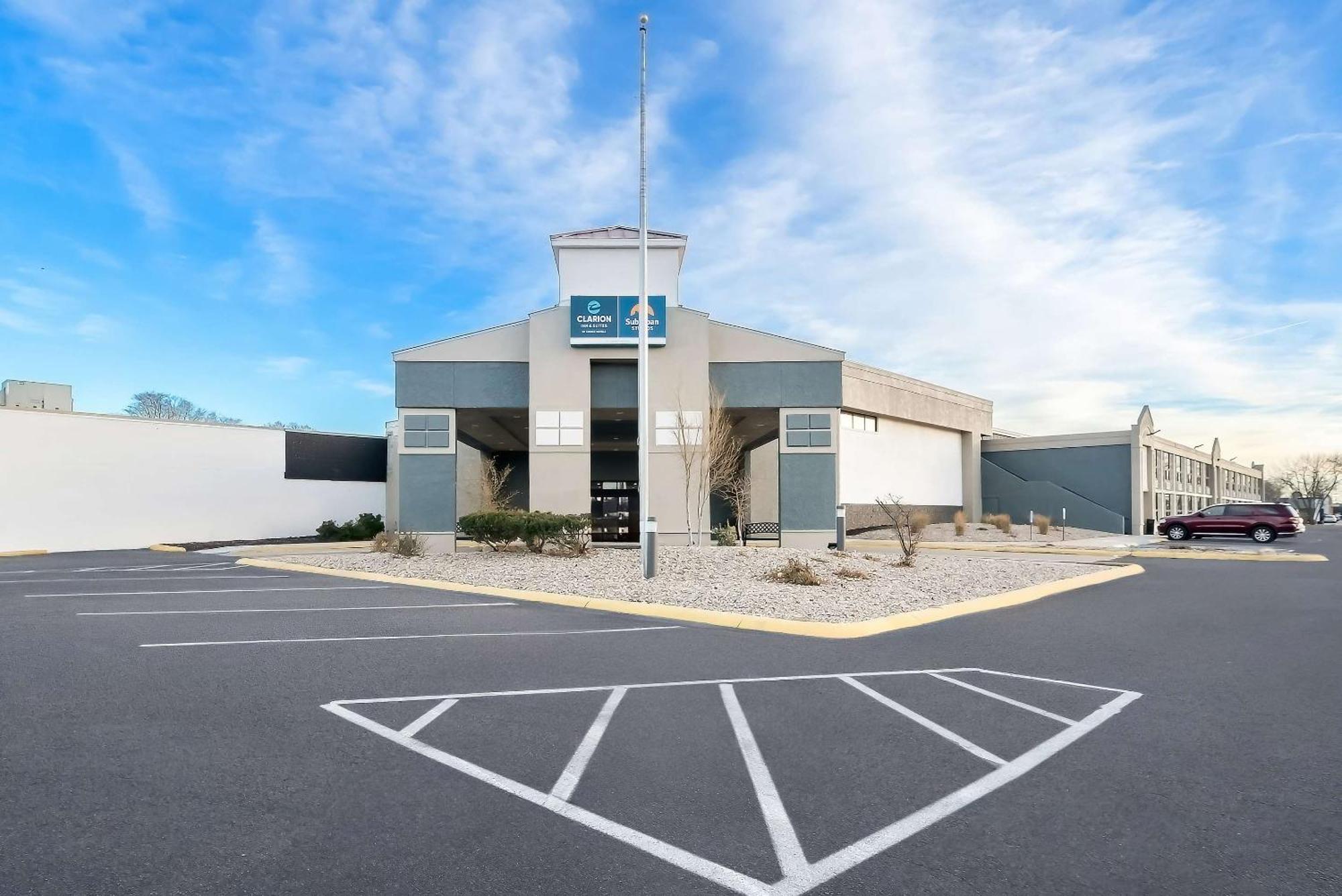 Clarion Inn & Suites And Convention Center Kearney Eksteriør bilde
